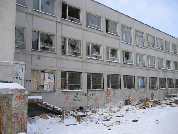 Дворец детского и юношеского творчества имени Ю. А. Гагарина зимой 2005 года